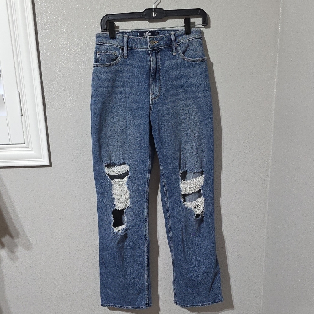 Hollister High-Rise Straight Leg Distressed Jeans in Blue Size 5R